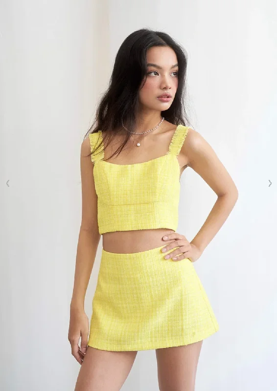 Yellow Short Skirt pleated skirt texture