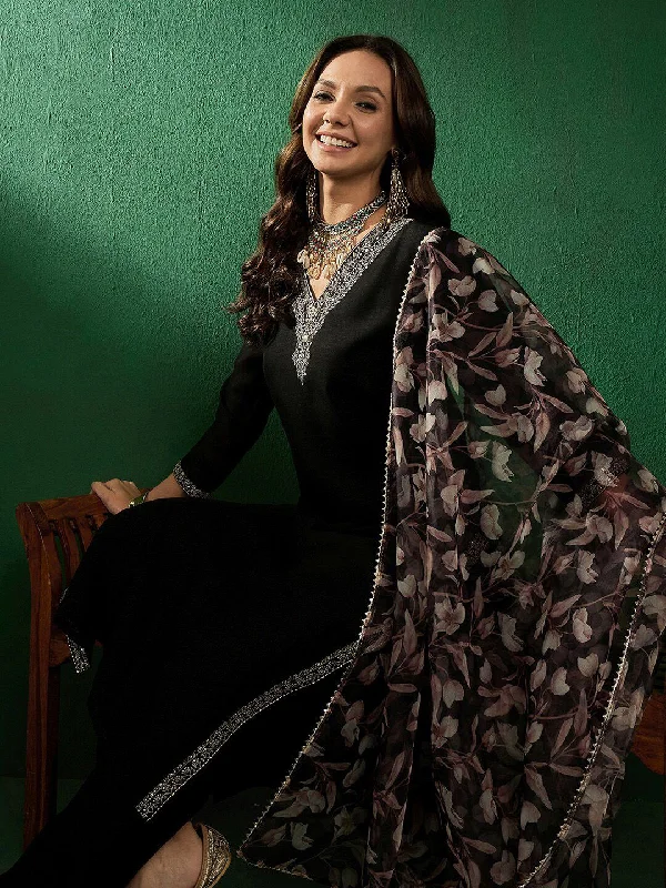Sangria Floral Embroidered Straight Kurta With Trouser & Dupatta Trousers Denim Distressed Sangria Floral Embroidered Straight Kurta With Trouser & Dupatta Trousers Denim Distressed