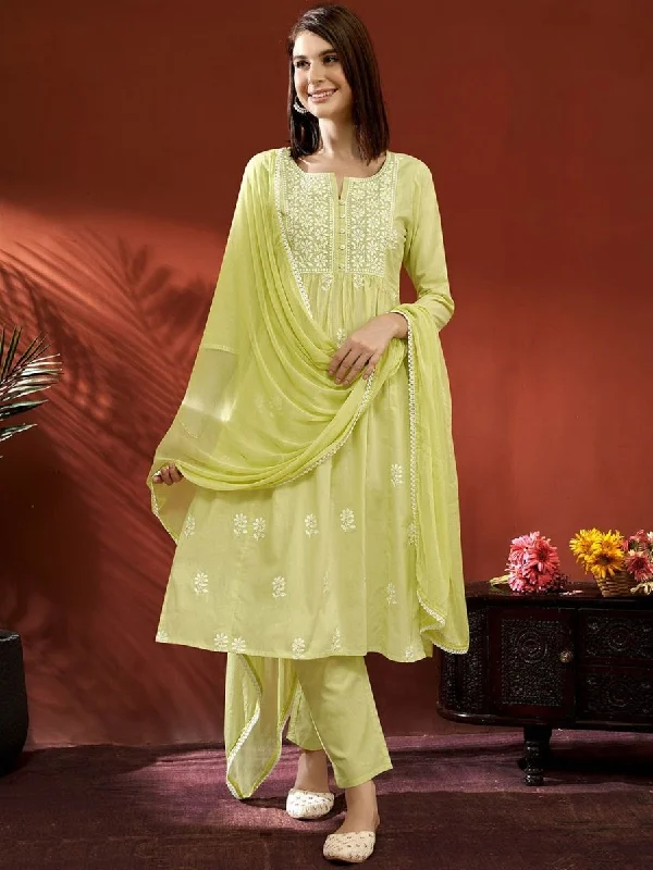 Anouk Women Floral Panelled Thread Work Pure Cotton Kurta with Trousers & With Dupatta Trousers Travel Practical Anouk Women Floral Panelled Thread Work Pure Cotton Kurta with Trousers & With Dupatta Trousers Travel Practical