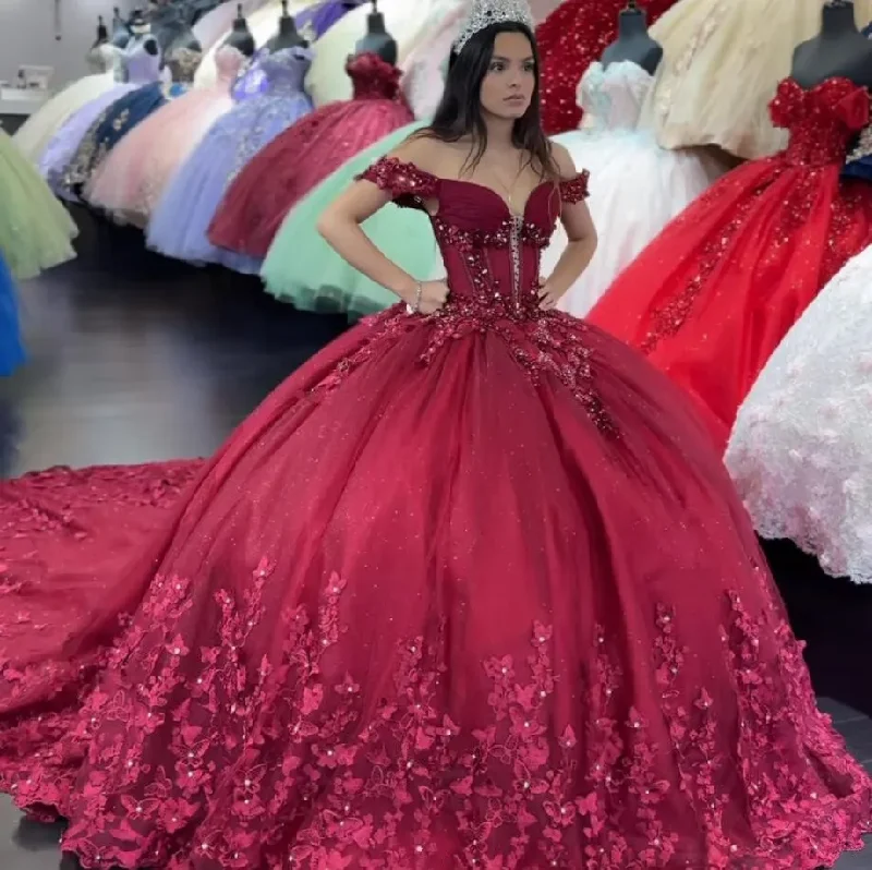 Burgundy Saprkly Quinceanera Dresses Off Shoulde Princess Boning Applique Crystal vestidos de quinceañera Sweet 15 Prom Burgundy Saprkly Quinceanera Dresses Off Shoulde Princess Boning Applique Crystal vestidos de quinceañera Sweet 15 Prom