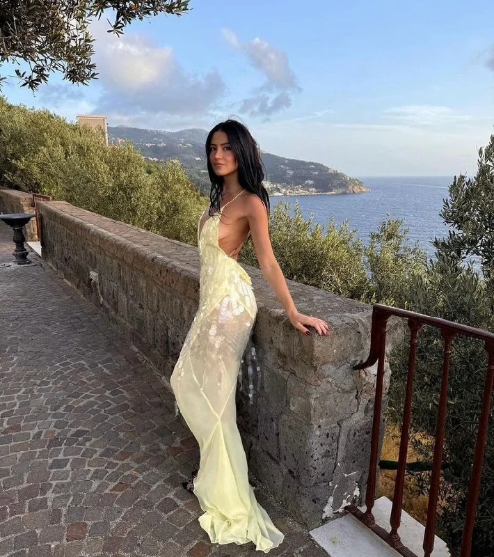 Sexy Yellow V Neck Sequin Chiffon Mermaid Party Evening Dress Backless Long Prom Dress cc1854 Sexy Yellow V Neck Sequin Chiffon Mermaid Party Evening Dress Backless Long Prom Dress cc1854