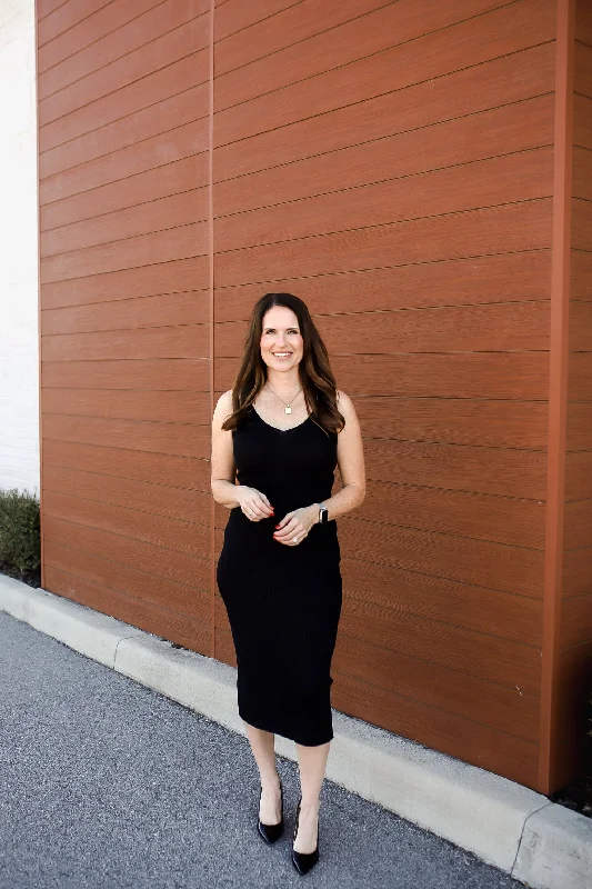 Laurel V Neck Ribbed Midi Dress - Black